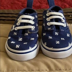 Vans New York Yankee Velcro toddler shoes
